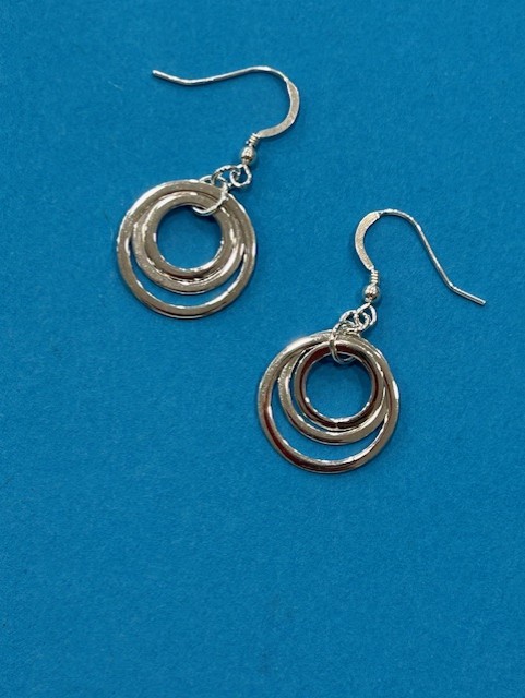 'Mawnan' Sterling Silver Triple Offset Circles Drop Earrings - Image 2