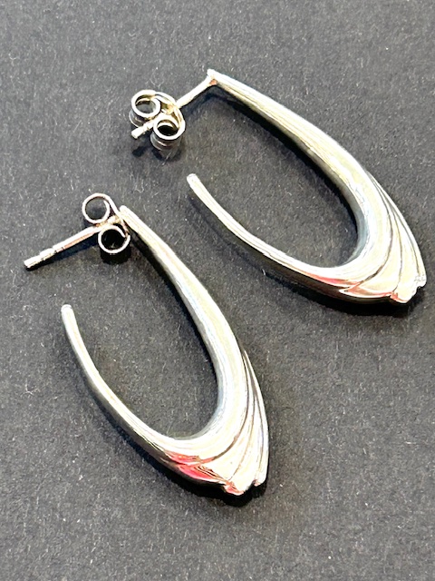 Sterling Silver Layered Design Creole Earrings (s) H093