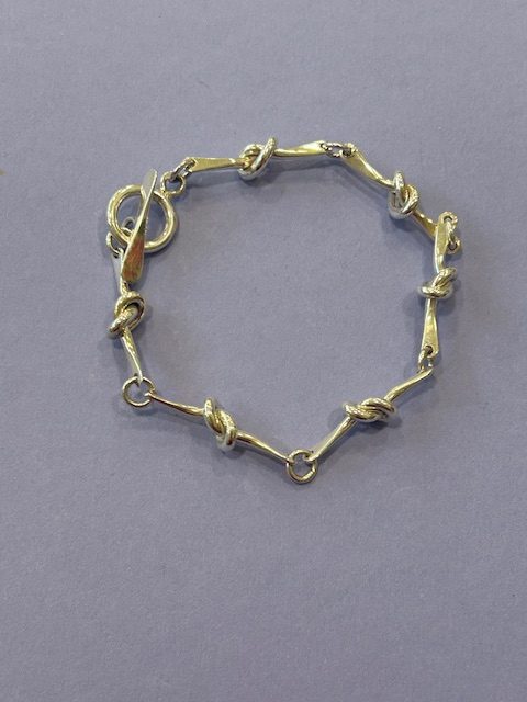 'To Be or Knot To Be' Sterling Silver Knot Design Toggle Clasp Bracelet
