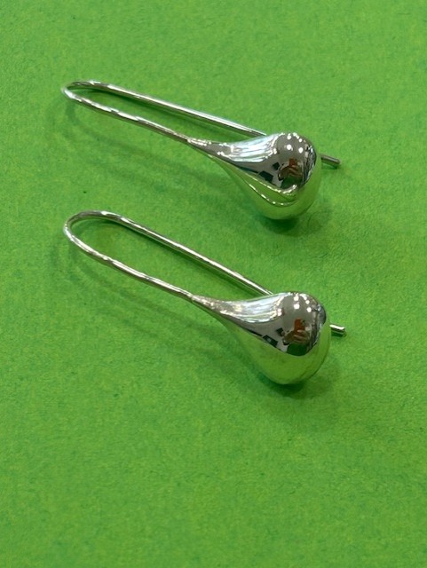 'Molten Drops' Sterling Silver Long Hook Drop Earrings (s)