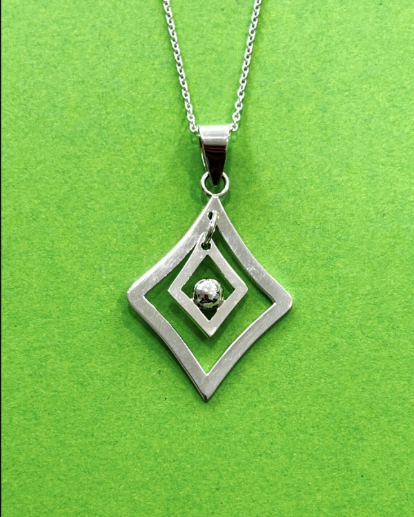 'Tamar' Sterling Silver Pendant and Chain (s) (PEN114)